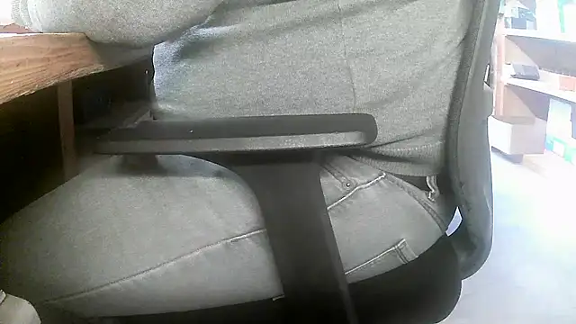 Snapshot of Cygnus58topchef chatting on February 3, 8:41 am Cygnus58topchef online show from February 3, 8:41 am