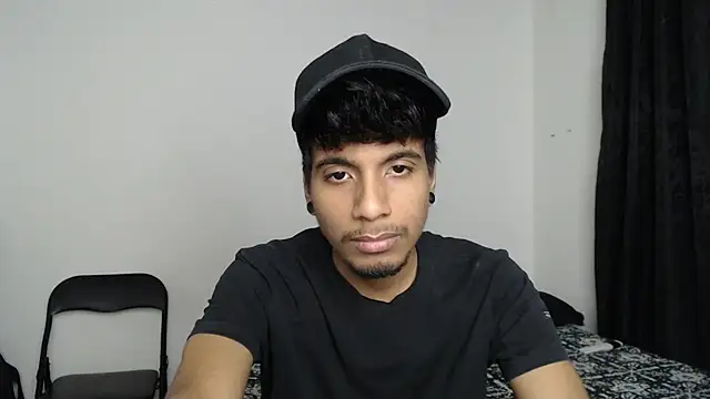 Snapshot of stevenosori chatting on November 2, 2:14 am stevenosori online show from November 2, 2:14 am