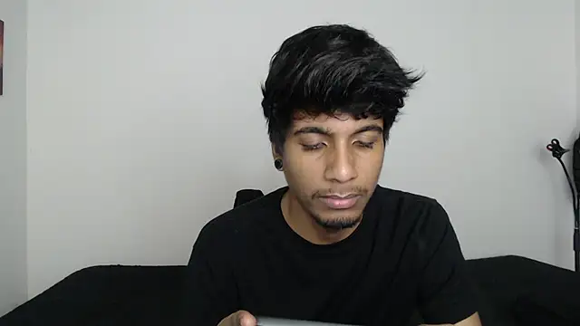 Snapshot of stevenosori chatting on December 2, 10:53 am stevenosori online show from December 2, 10:53 am