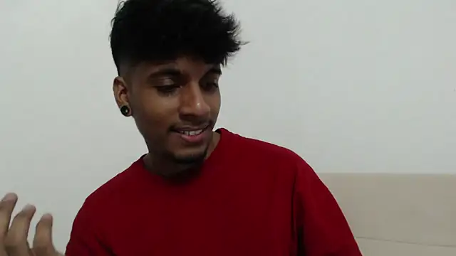 Snapshot of stevenosori chatting on December 22, 11:57 pm stevenosori online show from December 22, 11:57 pm