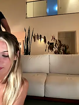 Snapshot of jasminesummer chatting on October 4, 10:19 pm jasminesummer online show from October 4, 10:19 pm