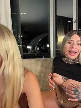 jasminesummer online show from March 18, 6:33 pm