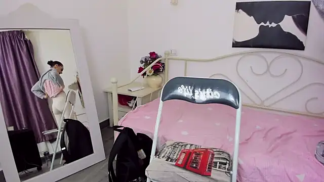 Snapshot of jessystarr chatting on March 7, 8:00 pm jessystarr online show from March 7, 8:00 pm