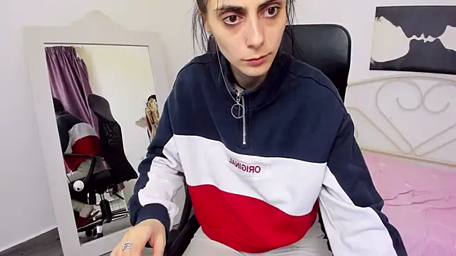 Snapshot of jessystarr chatting on March 10, 2:26 pm jessystarr online show from March 10, 2:26 pm