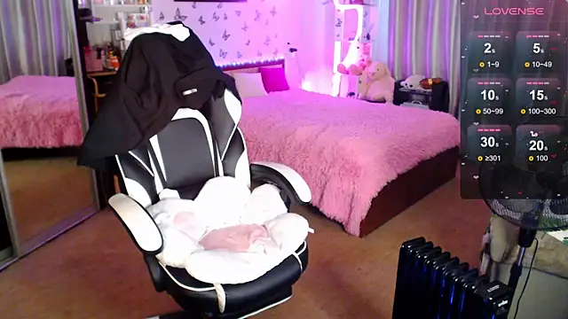 Kira honeyy online show from September 13, 8:14 am