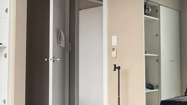 Snapshot of MikyFoxx chatting on September 25, 9:29 pm MikyFoxx online show from September 25, 9:29 pm