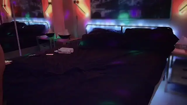 Snapshot of MikyFoxx chatting on September 26, 9:46 am MikyFoxx online show from September 26, 9:46 am