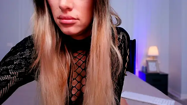 ElizzaBubble online show from January 25, 10:08 am