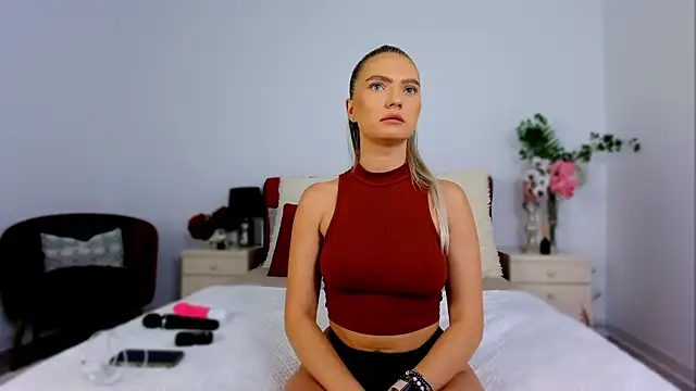 SashaRizz online show from September 16, 4:46 am