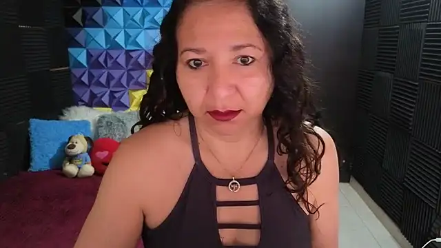 katifoxx online show from October 9, 3:10 pm