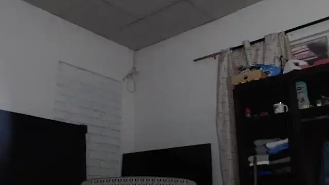 adrixxx38 online show from February 9, 11:20 pm