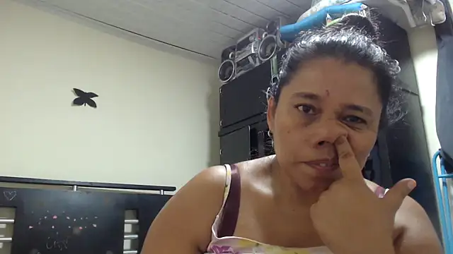 adrixxx38 online show from May 15, 11:45 pm