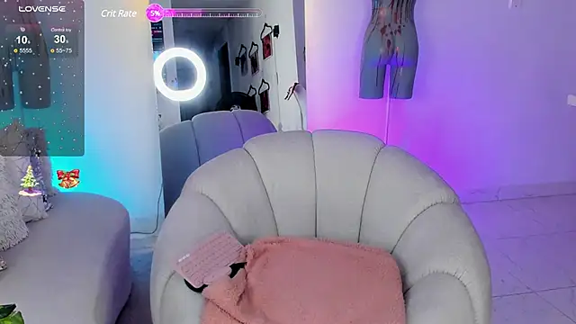 Snapshot of Angel_Peach chatting on December 13, 1:44 pm Angel Peach online show from December 13, 1:44 pm