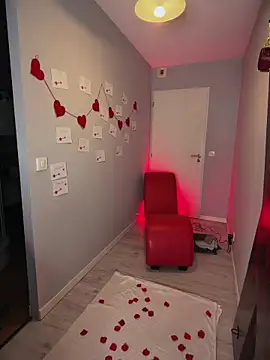 Clara-xoxo online show from February 14, 2:47 pm