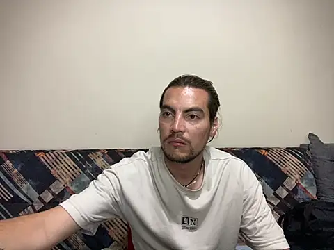 Snapshot of Jack_Emily1 chatting on February 25, 4:31 pm Jack Emily1 online show from February 25, 4:31 pm