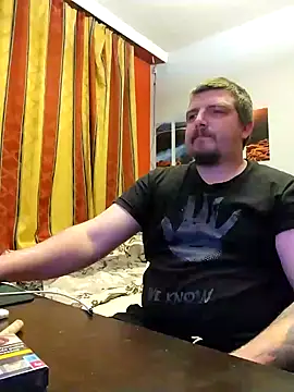 Snapshot of luttlejoe chatting on December 21, 6:44 pm luttlejoe online show from December 21, 6:44 pm