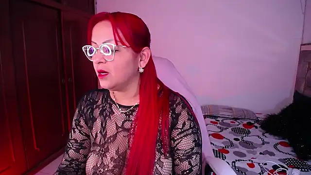 salomecastro  online show from September 13, 1:49 am