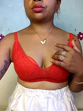 Snapshot of cathy_doll28 chatting on March 4, 9:48 am cathy doll28 online show from March 4, 9:48 am