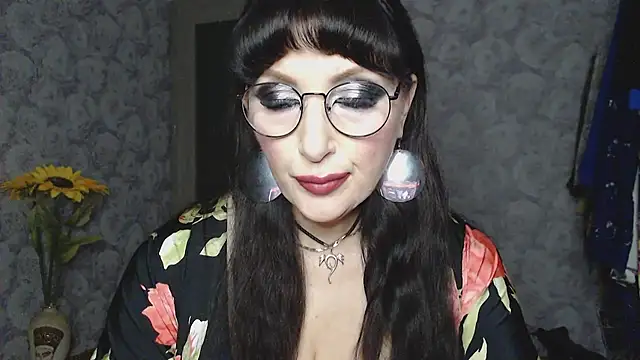 Aziza1 online show from February 19, 7:05 pm