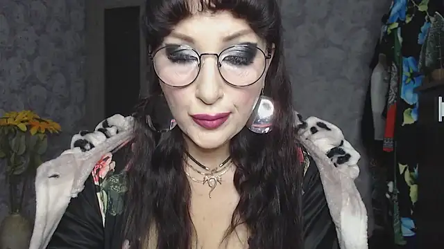 Aziza1 online show from October 16, 3:46 pm