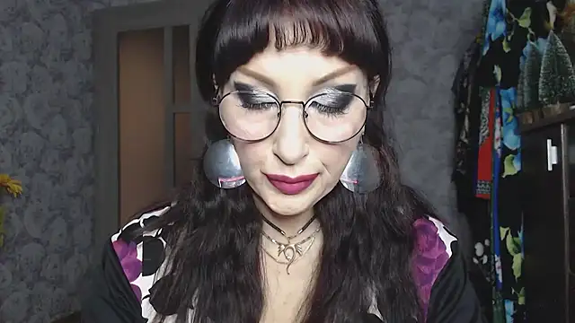 Aziza1 online show from November 26, 9:10 am