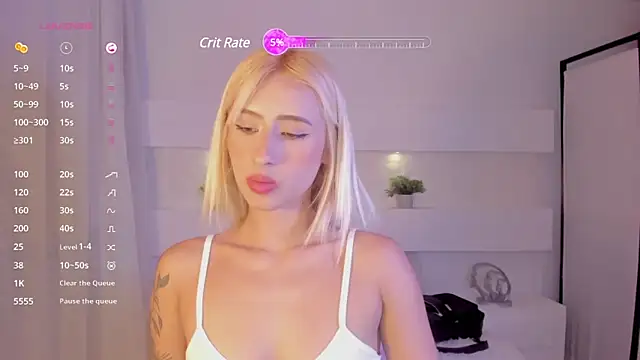 Snapshot of AshleyRoys chatting on January 17, 6:54 pm AshleyRoys online show from January 17, 6:54 pm