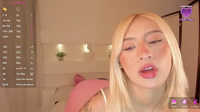 Snapshot of AshleyRoys chatting on March 3, 2:48 pm AshleyRoys online show from March 3, 2:48 pm