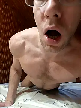 Snapshot of yatshen chatting on December 3, 9:51 am yatshen online show from December 3, 9:51 am