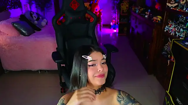 ambarEvans online show from January 30, 11:13 pm