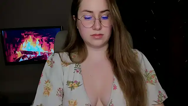 SeasonalSomeone online show from March 18, 7:42 pm