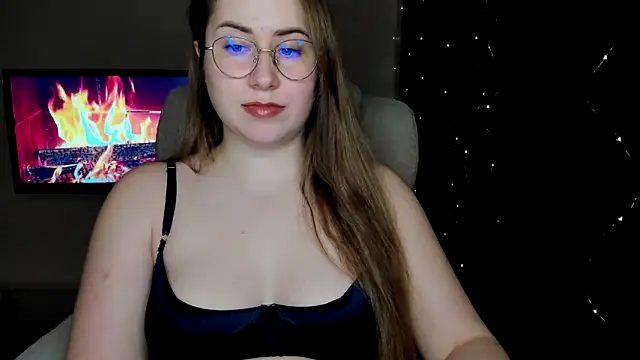 SeasonalSomeone online show from March 22, 9:10 pm