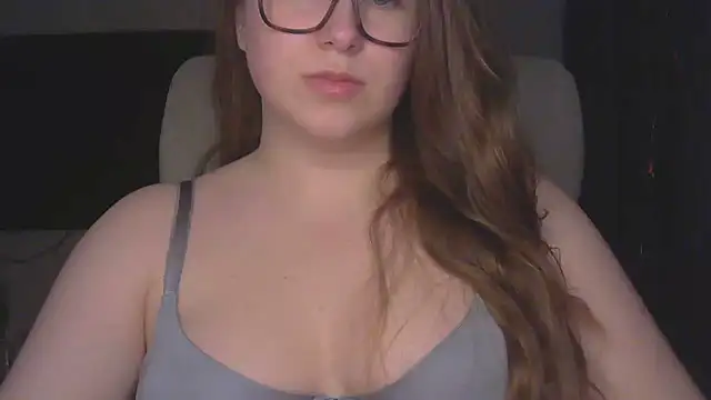 SeasonalSomeone online show from February 15, 11:01 pm