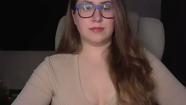 SeasonalSomeone online show from March 15, 11:33 pm