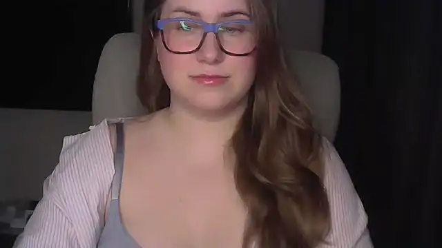 SeasonalSomeone online show from March 19, 7:18 pm