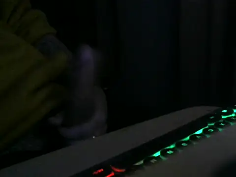 Snapshot of _gauchonaarea_ chatting on June 6, 9:19 pm gauchonaarea online show from June 6, 9:19 pm