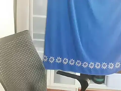 Snapshot of hotdestany chatting on December 16, 12:38 pm hotdestany online show from December 16, 12:38 pm