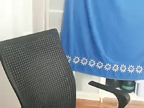 Snapshot of hotdestany chatting on February 14, 10:17 am hotdestany online show from February 14, 10:17 am