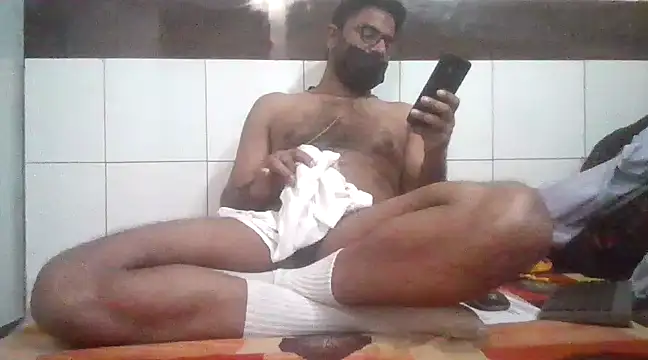 Snapshot of hotindianstud chatting on February 18, 3:21 pm hotindianstud online show from February 18, 3:21 pm