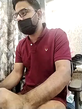 Snapshot of hotindianstud chatting on February 23, 4:39 am hotindianstud online show from February 23, 4:39 am