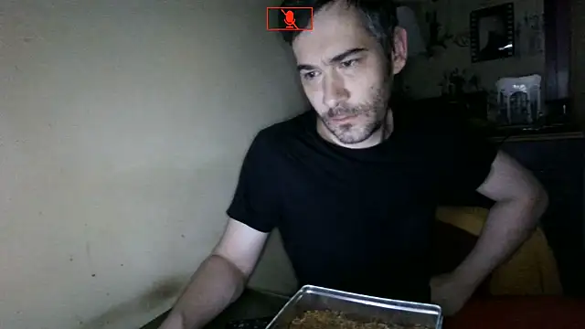 Snapshot of Ethangay chatting on May 9, 4:28 am Ethangay online show from May 9, 4:28 am