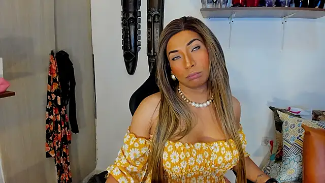 sashasweethot online show from March 6, 12:40 am