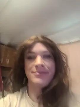 Snapshot of MaddyC6992 chatting on October 8, 5:10 pm MaddyC6992 online show from October 8, 5:10 pm