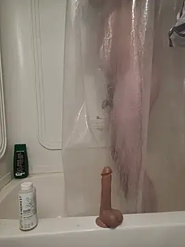 Snapshot of MaddyC6992 chatting on December 4, 8:34 am MaddyC6992 online show from December 4, 8:34 am