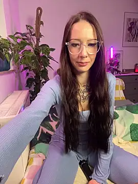 Trixie-Tainted online show from January 17, 12:10 pm