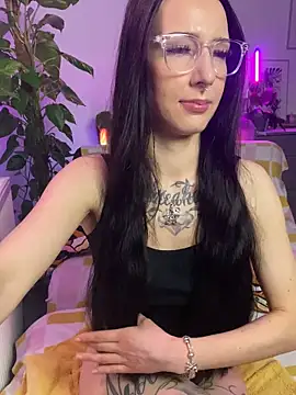 Trixie-Tainted online show from February 6, 12:48 pm