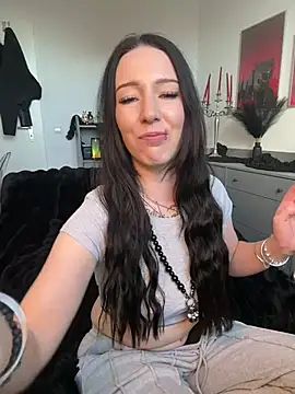 Trixie-Tainted online show from March 26, 3:39 pm