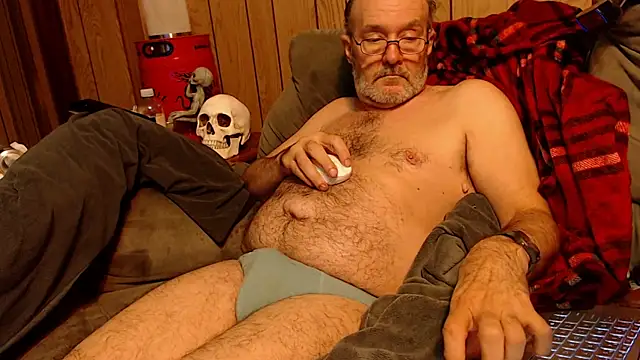 snickers1 online show from November 7, 8:03 am