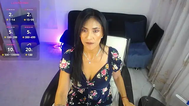Snapshot of _steffy_ chatting on March 4, 11:43 pm steffy online show from March 4, 11:43 pm
