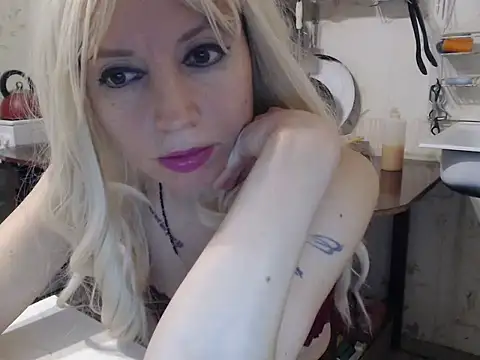 mimimi28 online show from December 20, 10:22 pm