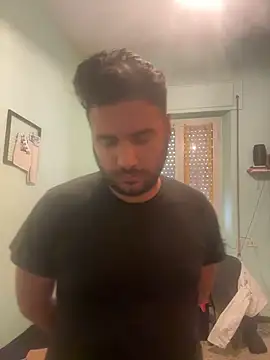 Snapshot of andrea92roma chatting on November 7, 10:15 am andrea92roma online show from November 7, 10:15 am